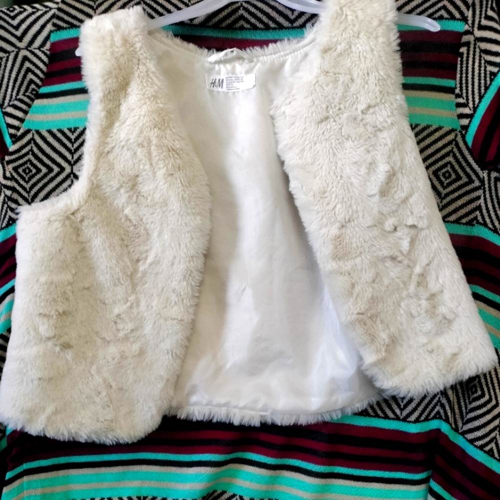 Girl's Faux Fur Vest